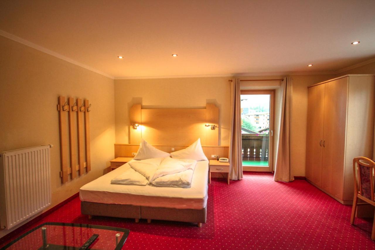 Hotel Cornelia Solda Esterno foto