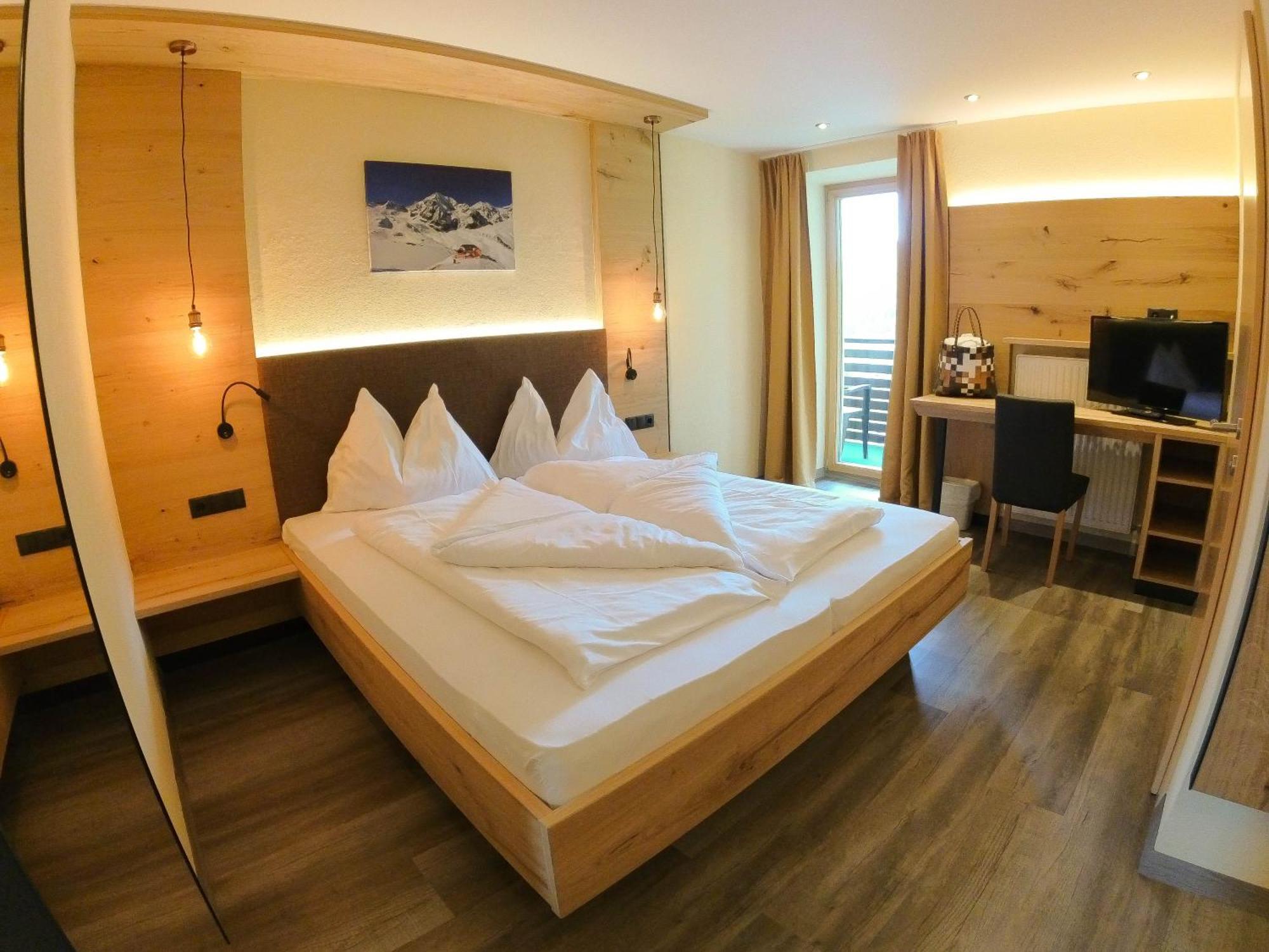 Hotel Cornelia Solda Esterno foto